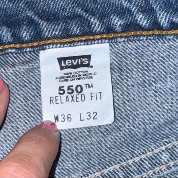 Men's Levi's 550 Relaxed Fit Blue Jeans 36x32 - Picture 6 of 11